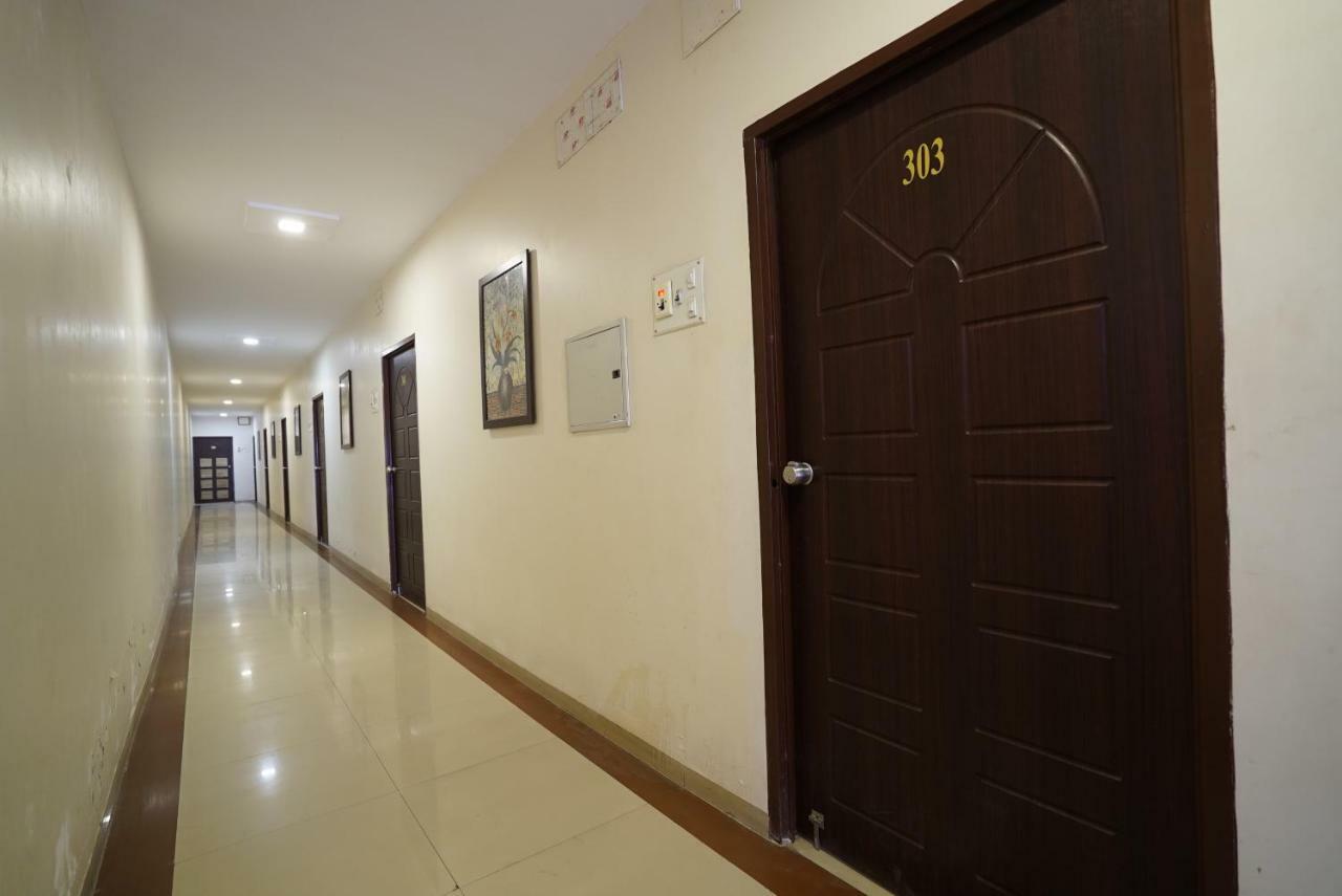 Hotel Royal Ahmedabad Exterior foto